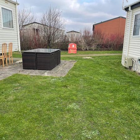 Cozy Camber Caravan 3 Bedroom Retreat With Decking Rye Exteriér fotografie