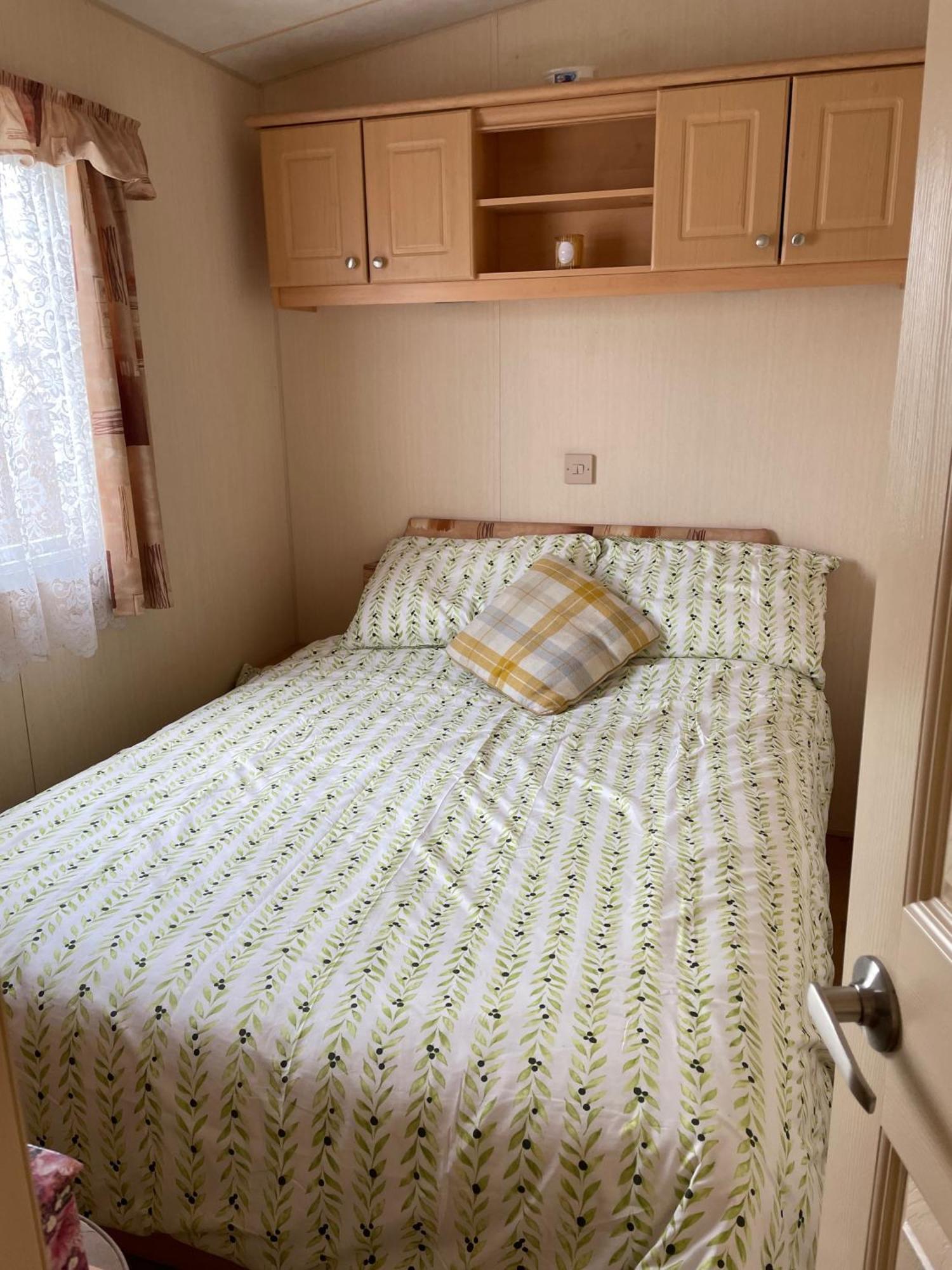 Cozy Camber Caravan 3 Bedroom Retreat With Decking Rye Exteriér fotografie